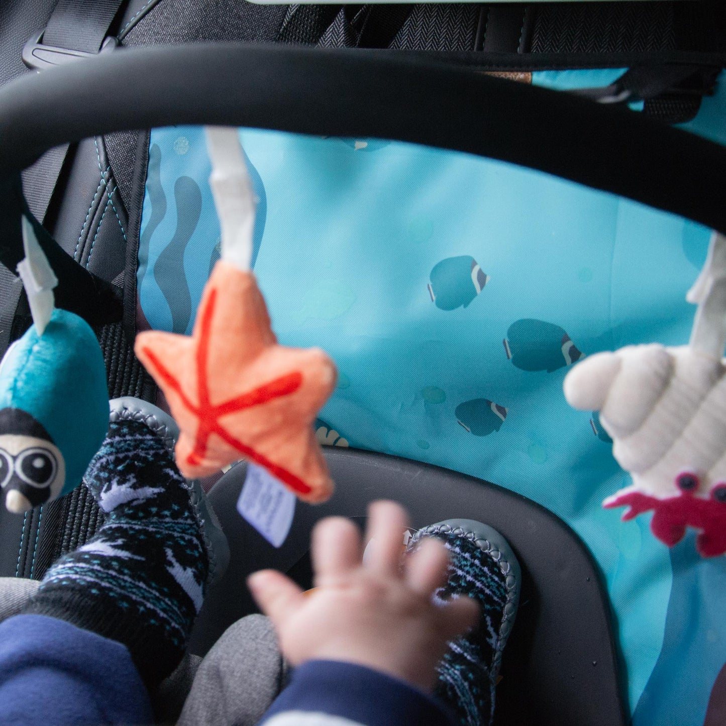 Ezimoov Activity Arch - autós ülésvédő játékívvel